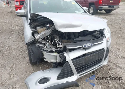 2014 Ford Focus Se from USA, damaged, VIN 1FADP3K28EL449516